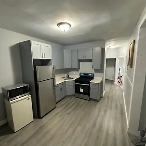 Homestay Away From, Newark